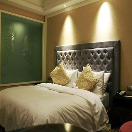 S&N Dalian Hotel Екстериор снимка