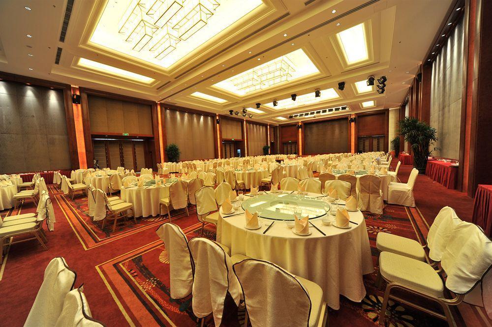S&N Dalian Hotel Екстериор снимка