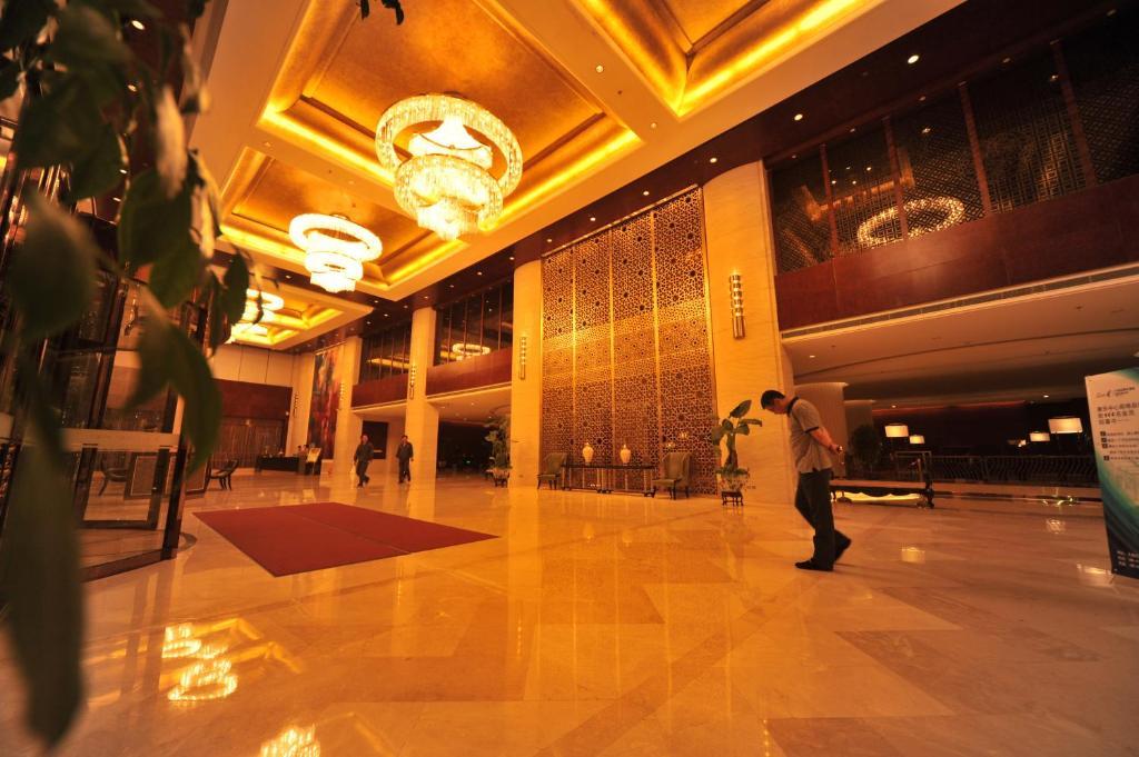 S&N Dalian Hotel Екстериор снимка