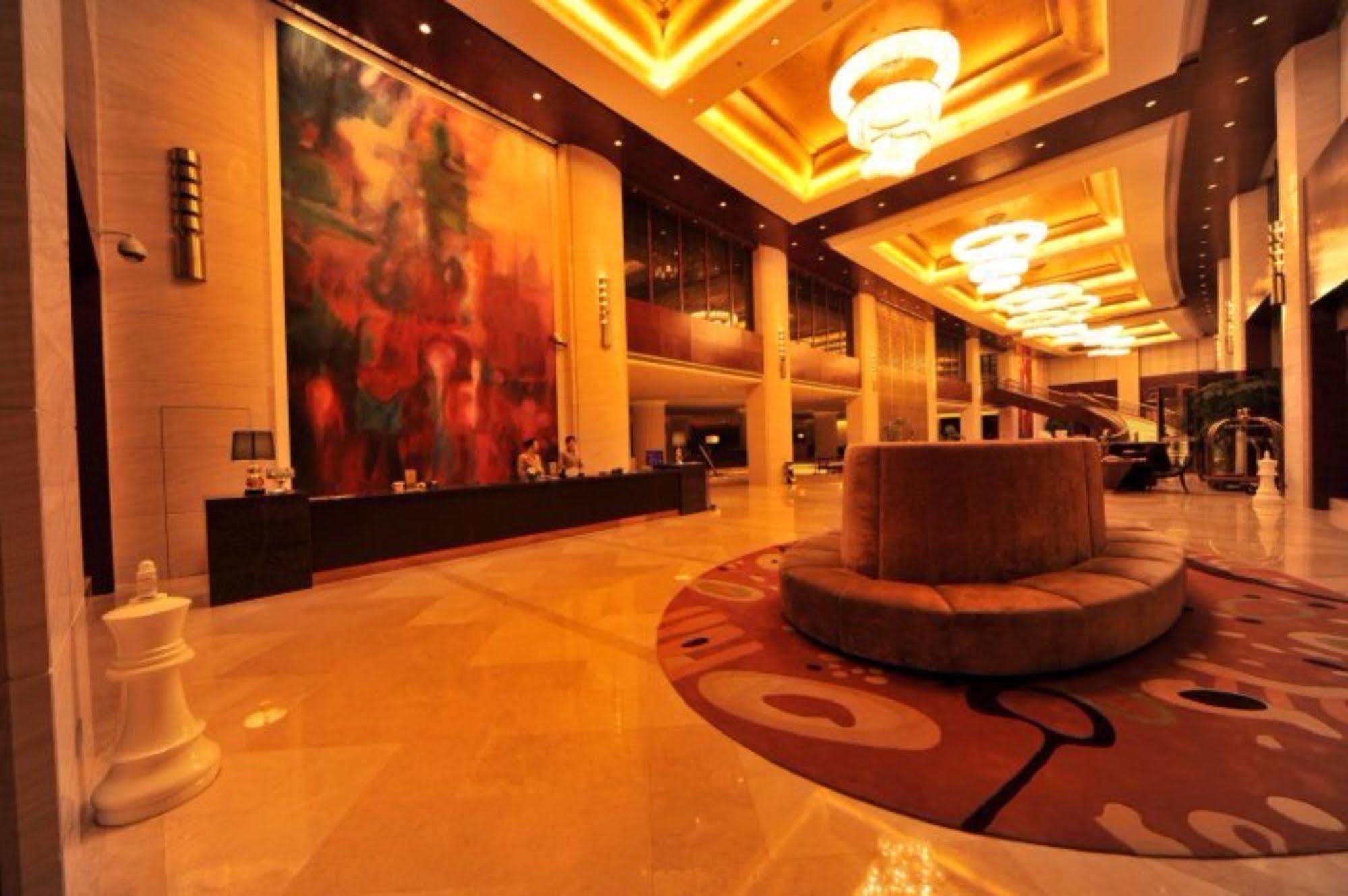 S&N Dalian Hotel Екстериор снимка