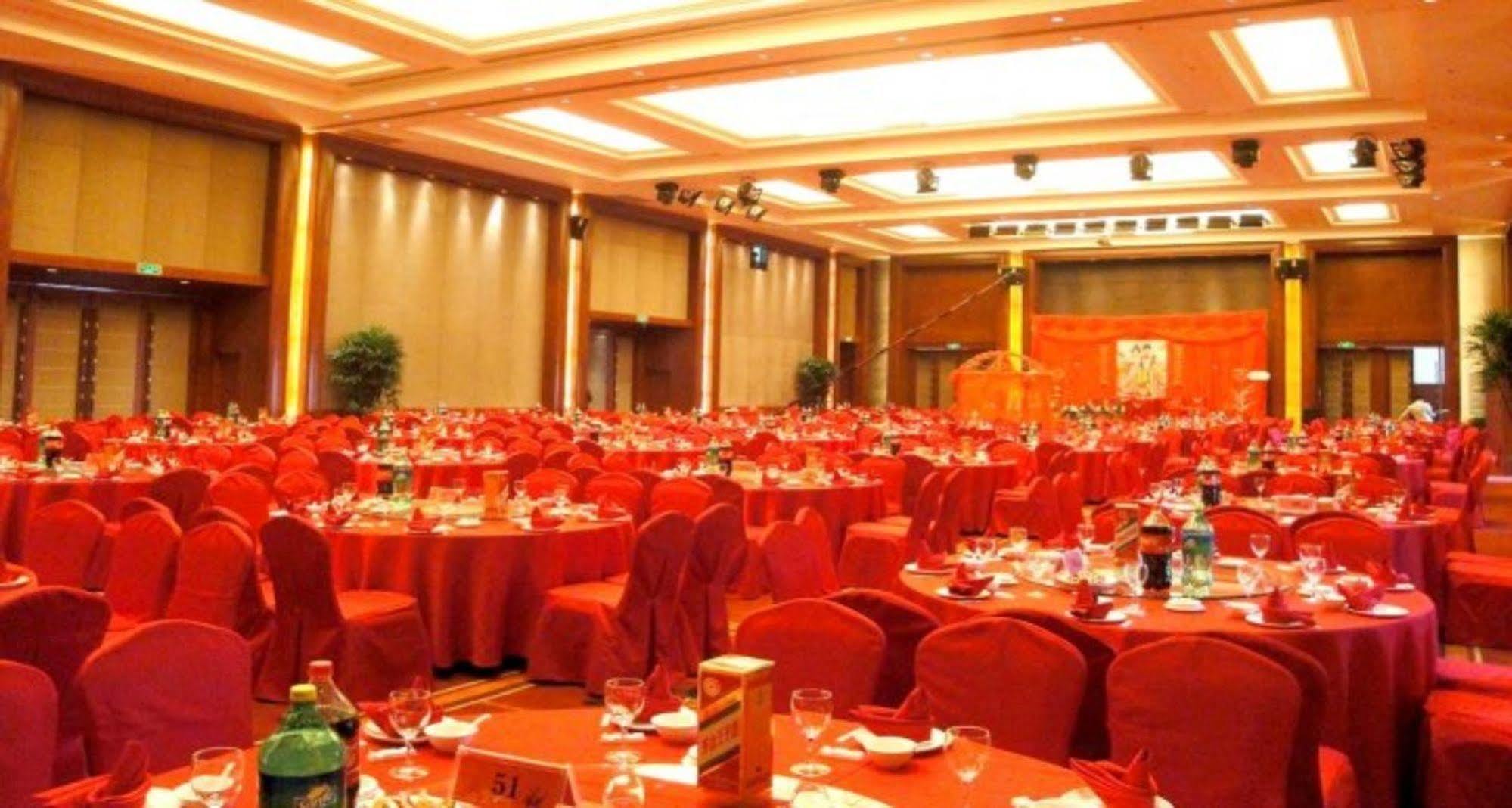 S&N Dalian Hotel Екстериор снимка
