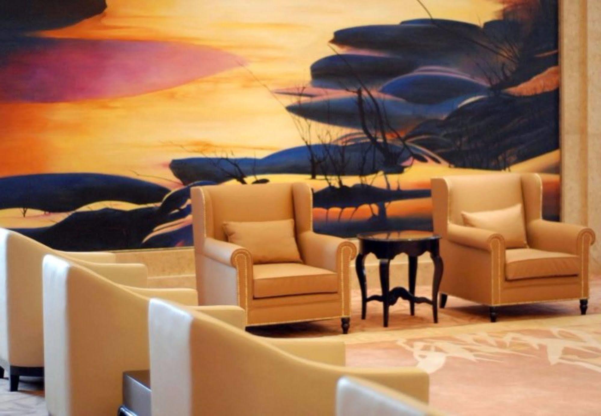 S&N Dalian Hotel Екстериор снимка
