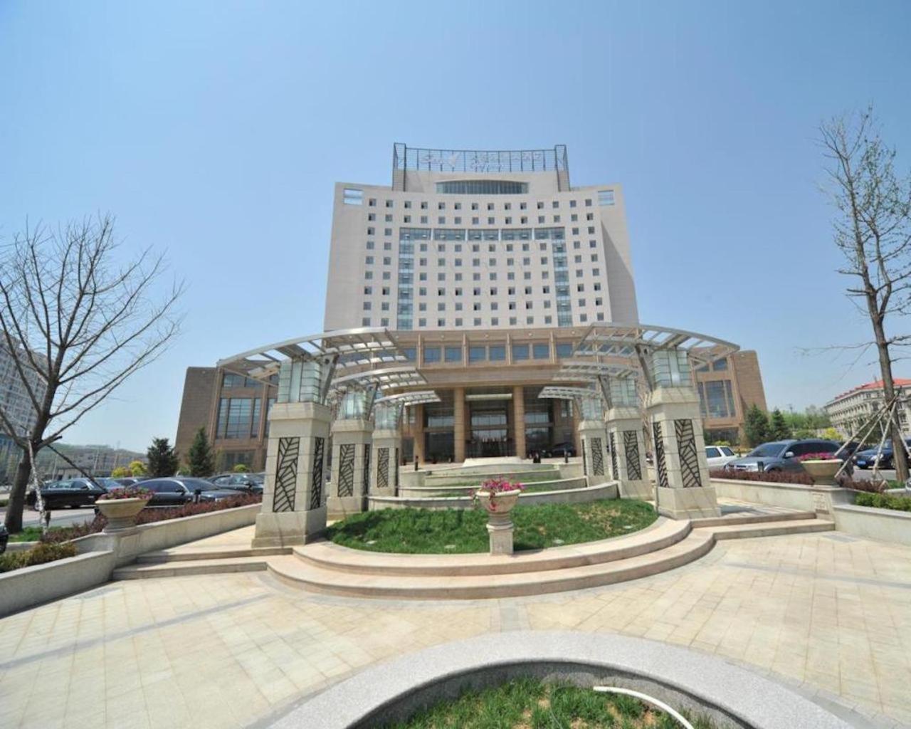 S&N Dalian Hotel Екстериор снимка